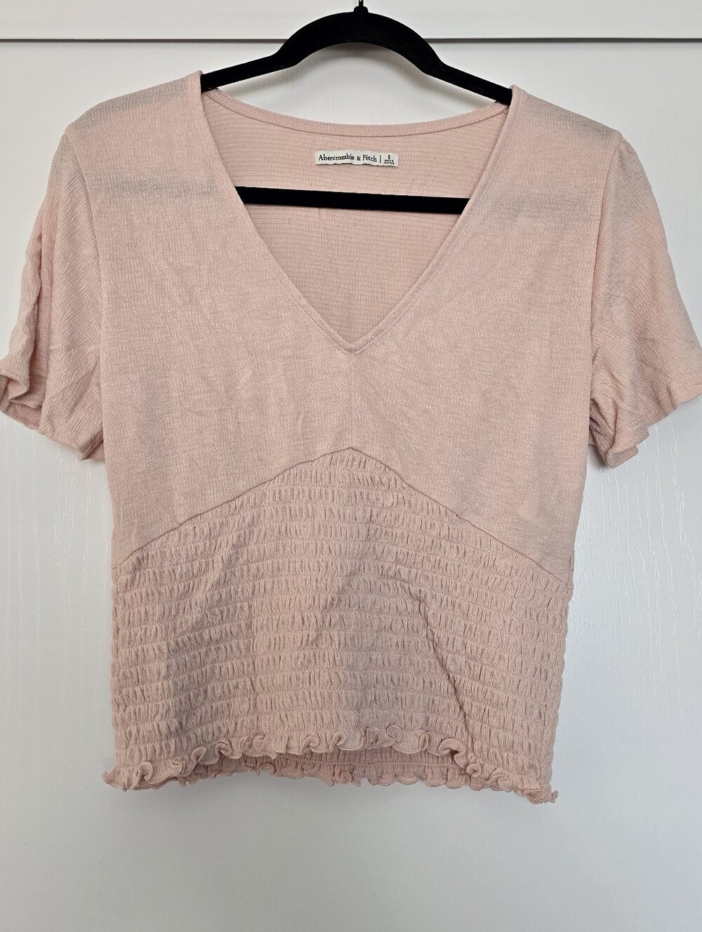 Abercrombie & Fitch - Light Pink Short-Sleeve Crop Top With Smocked Detail